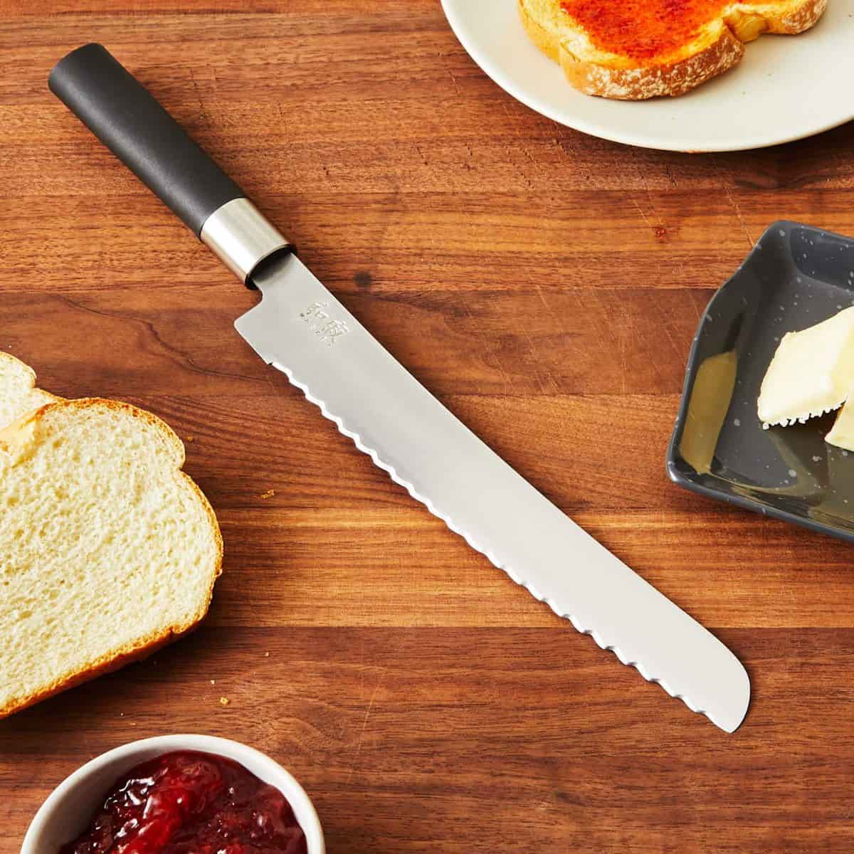 KAI Bread Knife 22.8 cm Wasabi 6723b