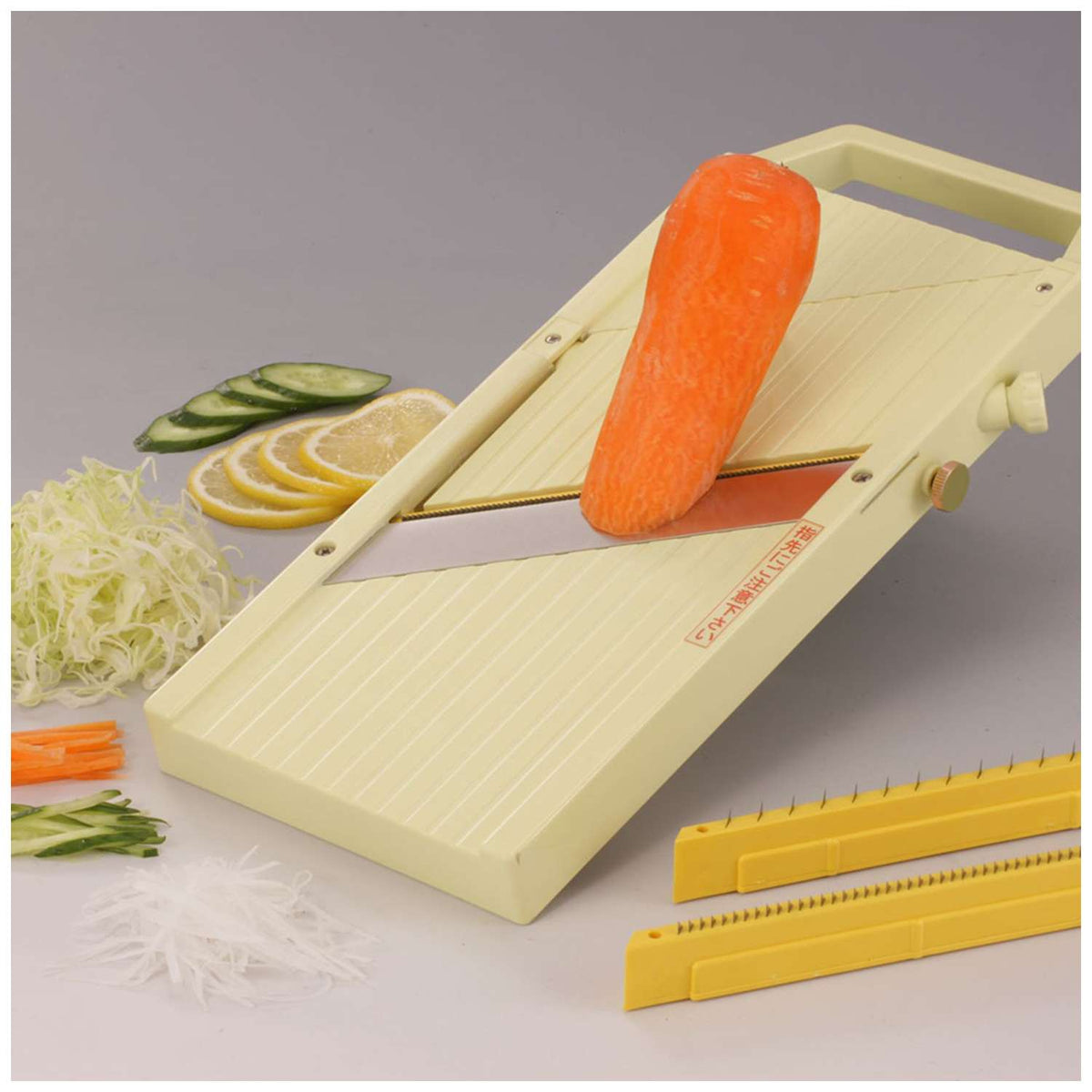 Chiba Adjustable Mandoline 120 mm With 3 Blades chi-14
