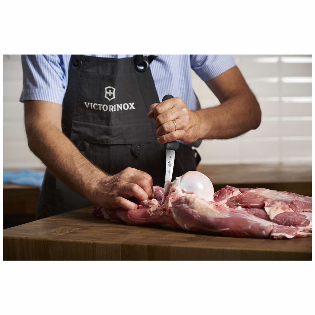 Victorinox Curved Boning Knife Narrow Blade 12 cm Safety Grip Fibrox 5.6603.12M