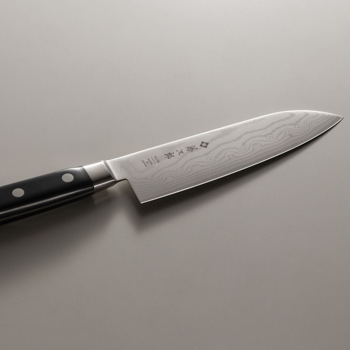 Tojiro Damascus Santoku Knife 17 cm Classic Damascus F-659