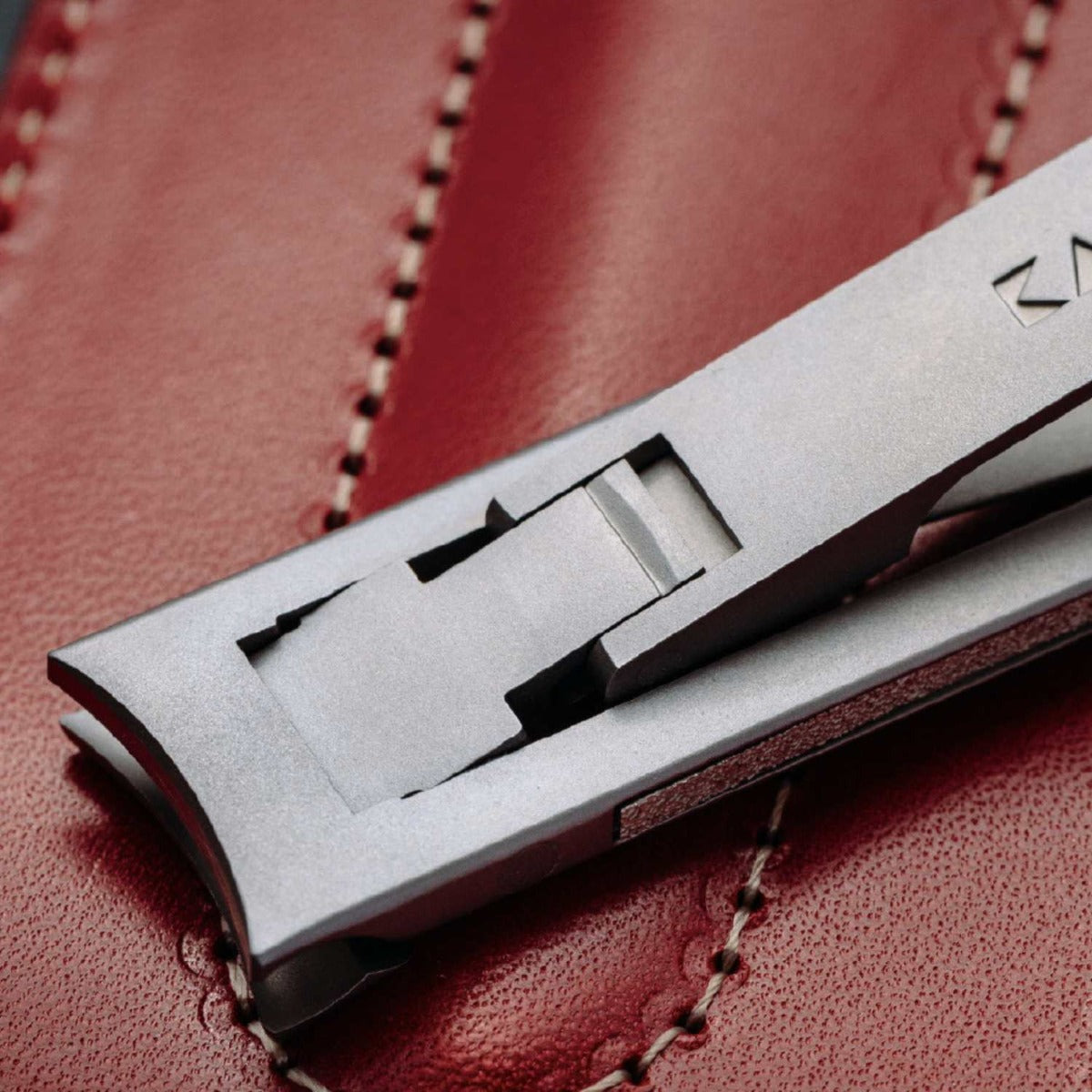 KAI Japanese Nail Clipper 6.4 cm With Leather Case Mimuno PQ2001