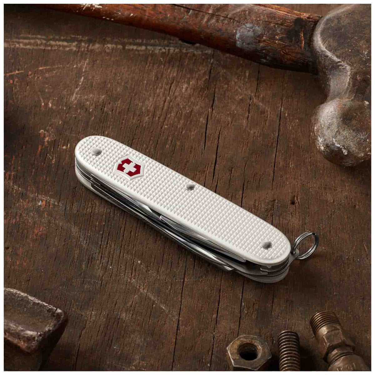 Victorinox Farmer Alox Swiss Army Knife 93 mm 9 Functions Aluminium Scales Silver 0.8241.26