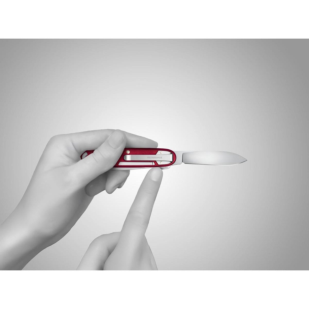 Victorinox Synergy Alox Swiss Army Kinfe 93 mm 9 Functions Aluminium Scales Red 0.8216.20