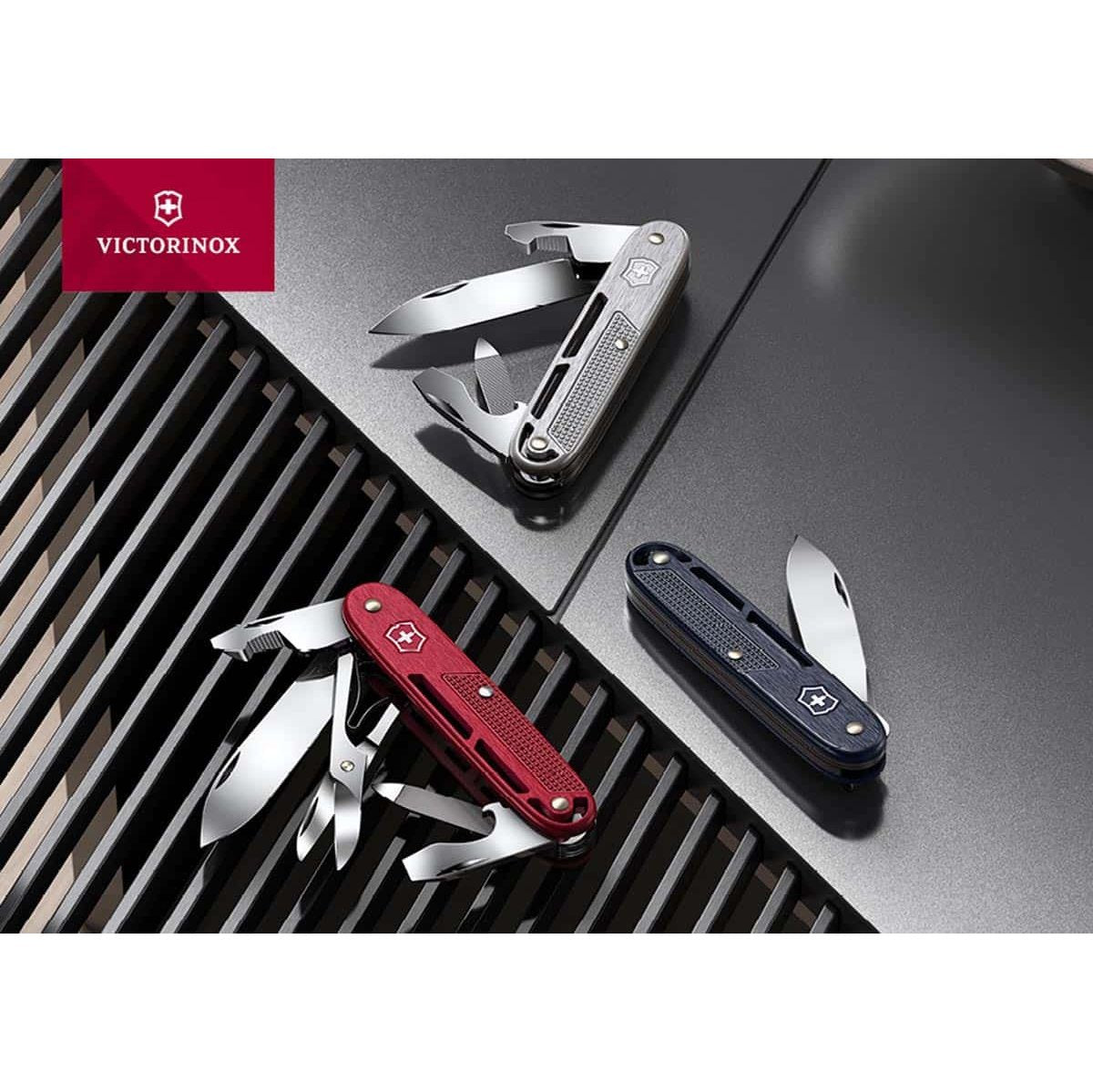 Victorinox Onefold Alox Swiss Army Kinfe 93 mm 2 Functions Aluminium Scales Dark Blue 0.8006.22