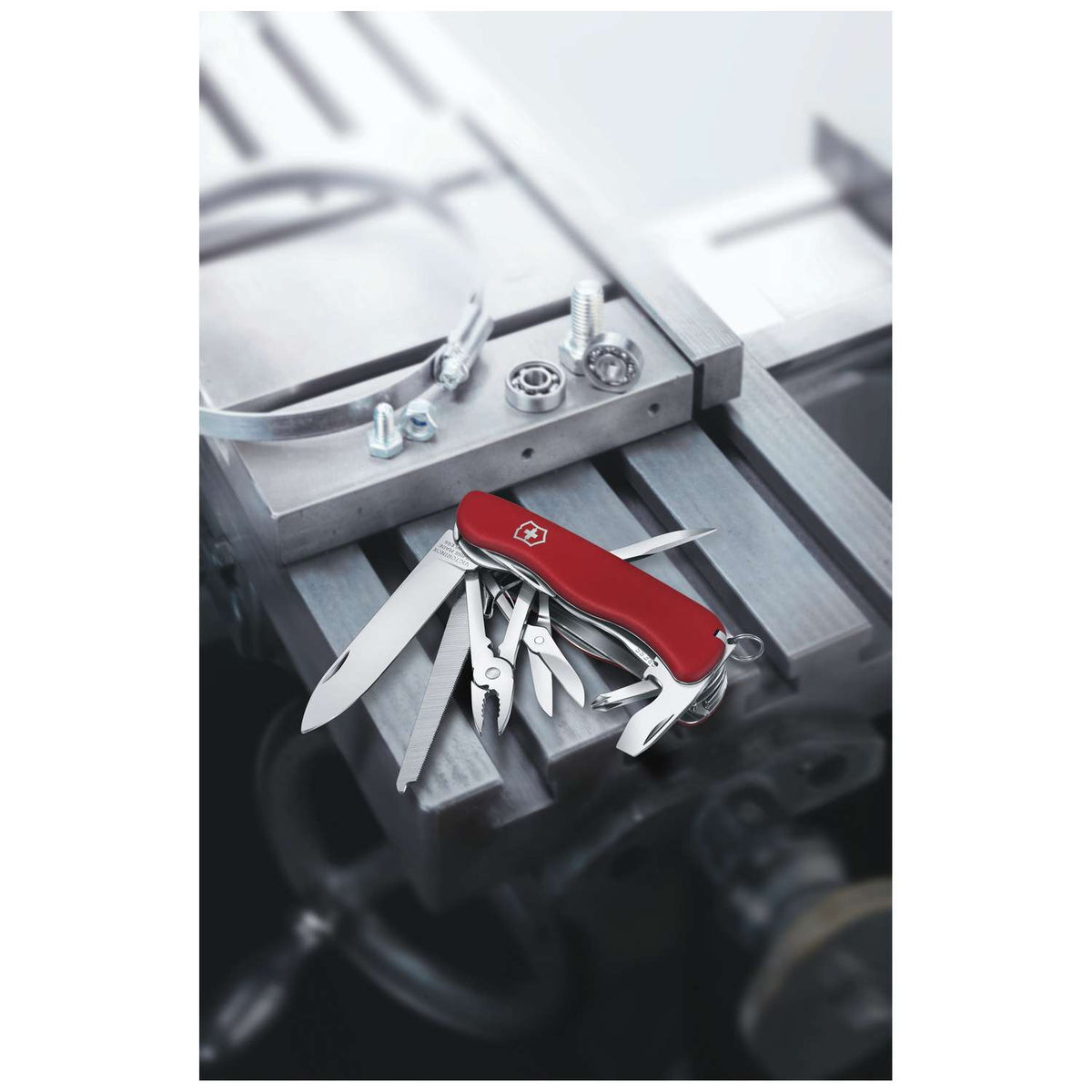 Victorinox Work Champ Swiss Army Knife 111 mm 21 Functions Red 0.8564