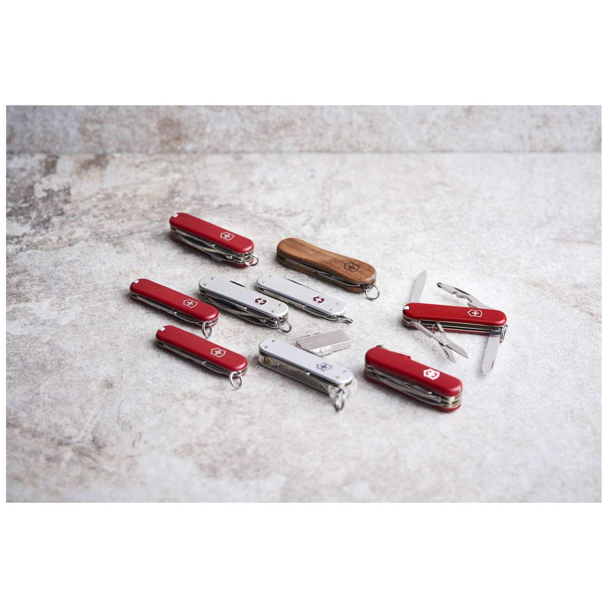 Victorinox Mini Champ Swiss Army Knife 58 mm 18 Functions Red 0.6385