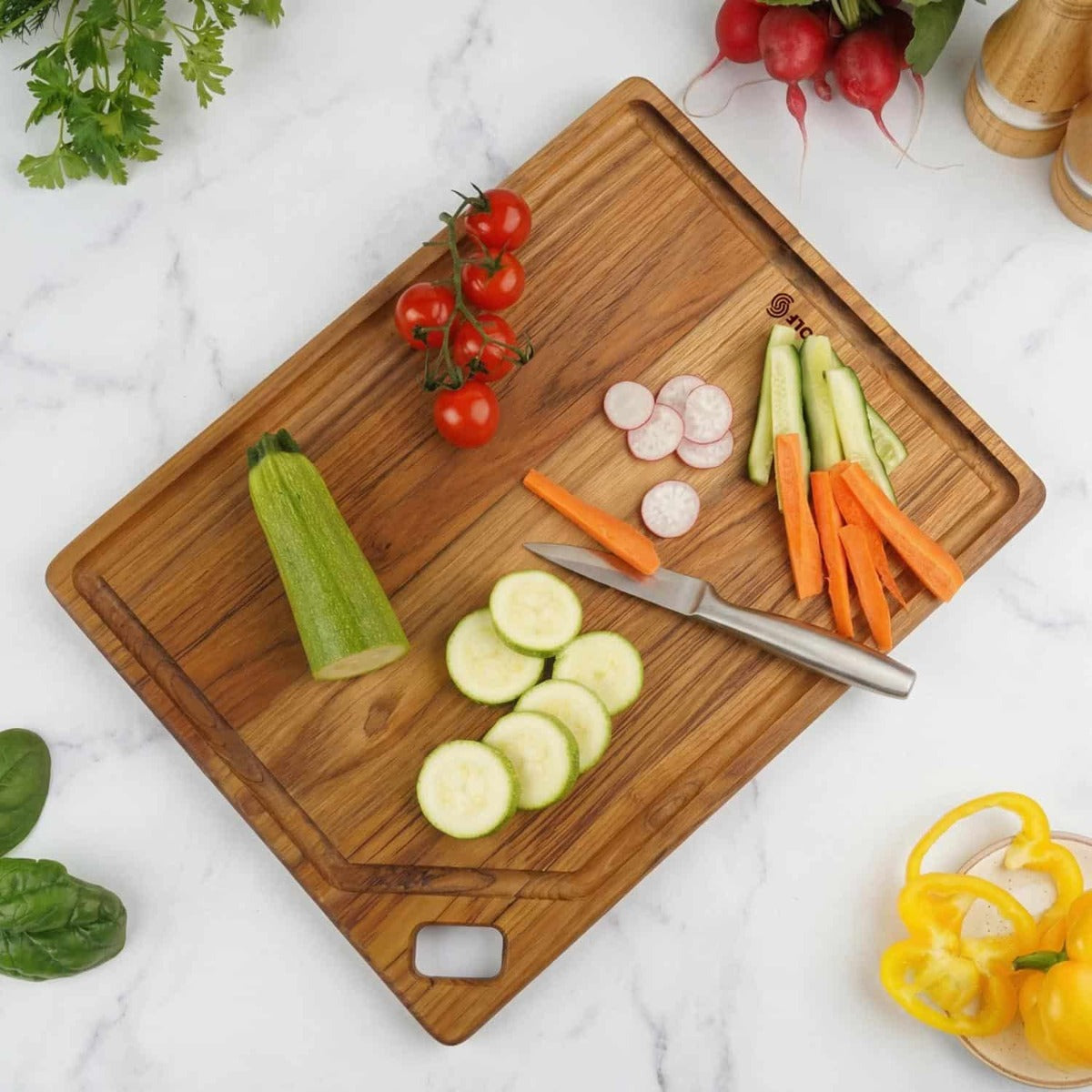 Stolf Teak Wood Cutting Board With Groove 41 x 30.5 x 1.9 cm Elegance Culinary ST.2041