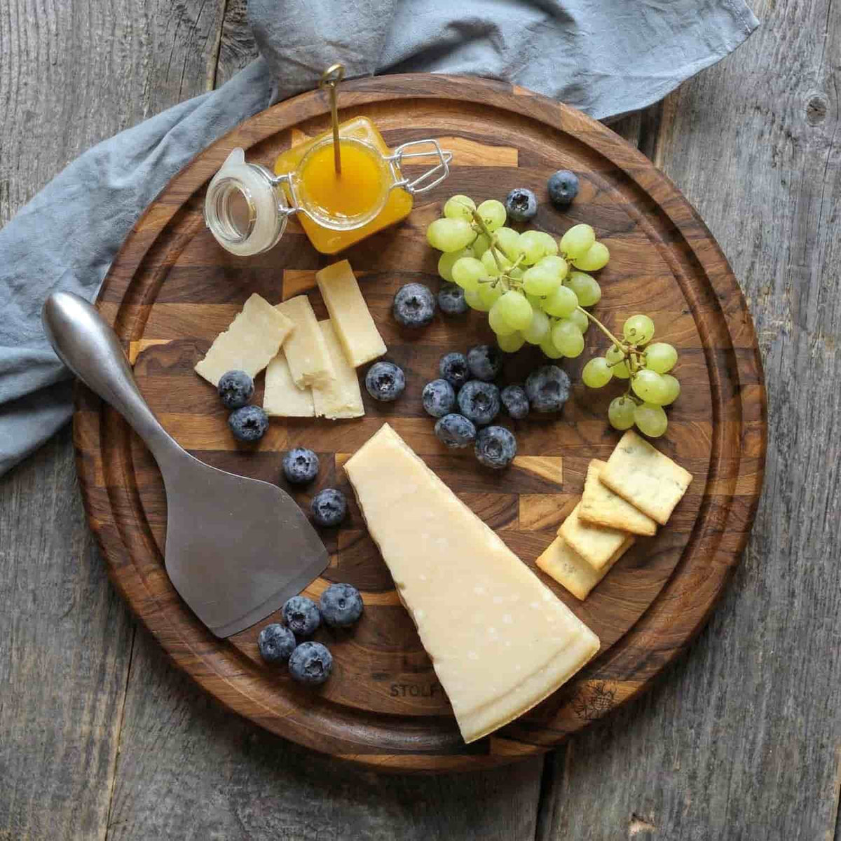 Stolf End Grain Teak Wood Cutting Board Round With Groove 35 x 3.2 cm Supreme ST.3135