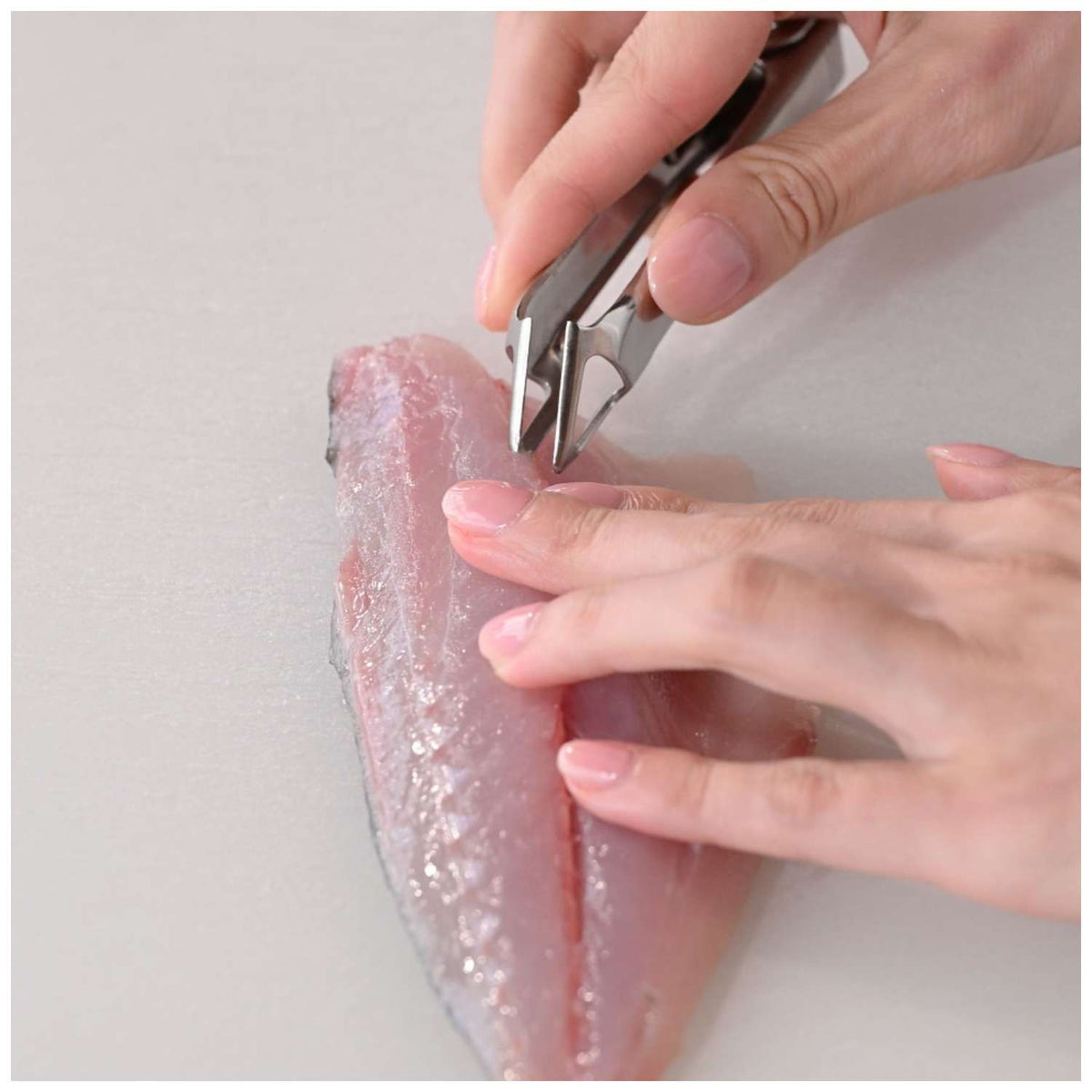 Suwada General Use/Fish Bone Tweezer 10.5 cm