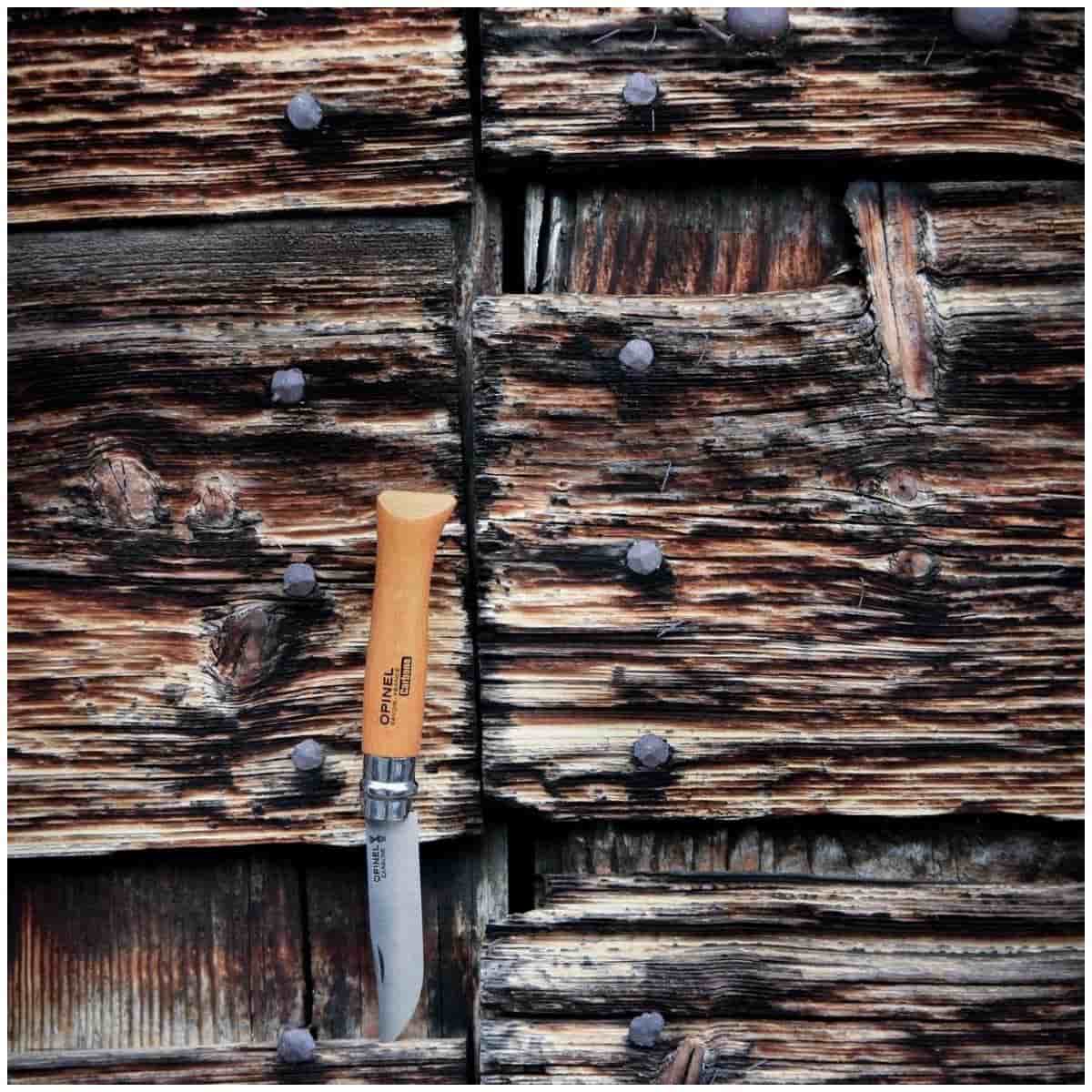 Opinel Pocket Knife 8.5 cm Beech Wood Handle and Steath in a Wooden Gift Box With Glass Lid No 8 Carbon 000815
