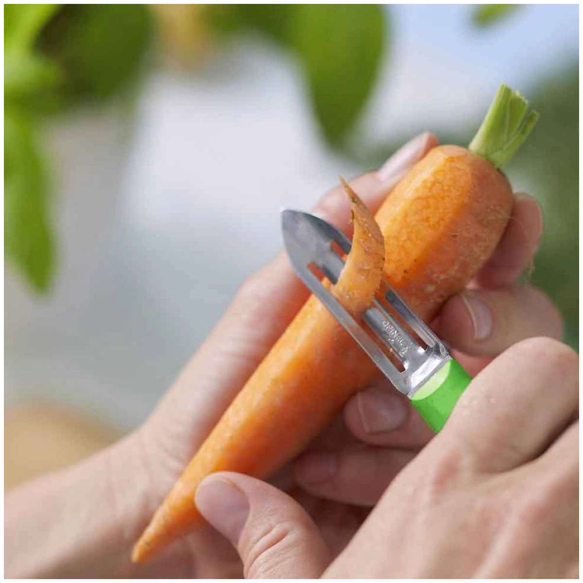 Opinel Stainless Steel Peeler 6 cm with Green Handle No 315 Essentiels+ 002357