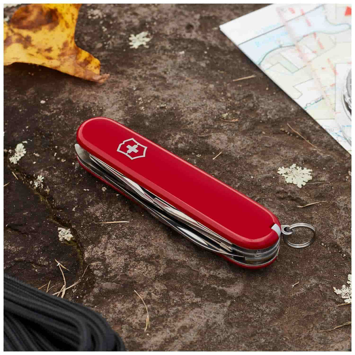 Victorinox Hiker Swiss Army Knife 91 mm 13 Functions Red 1.4613