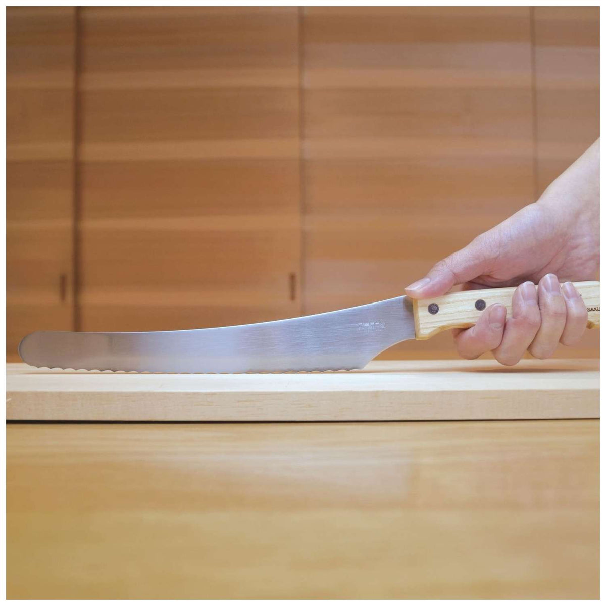 Nisaku Bread Knife 24 cm Tomita 3000
