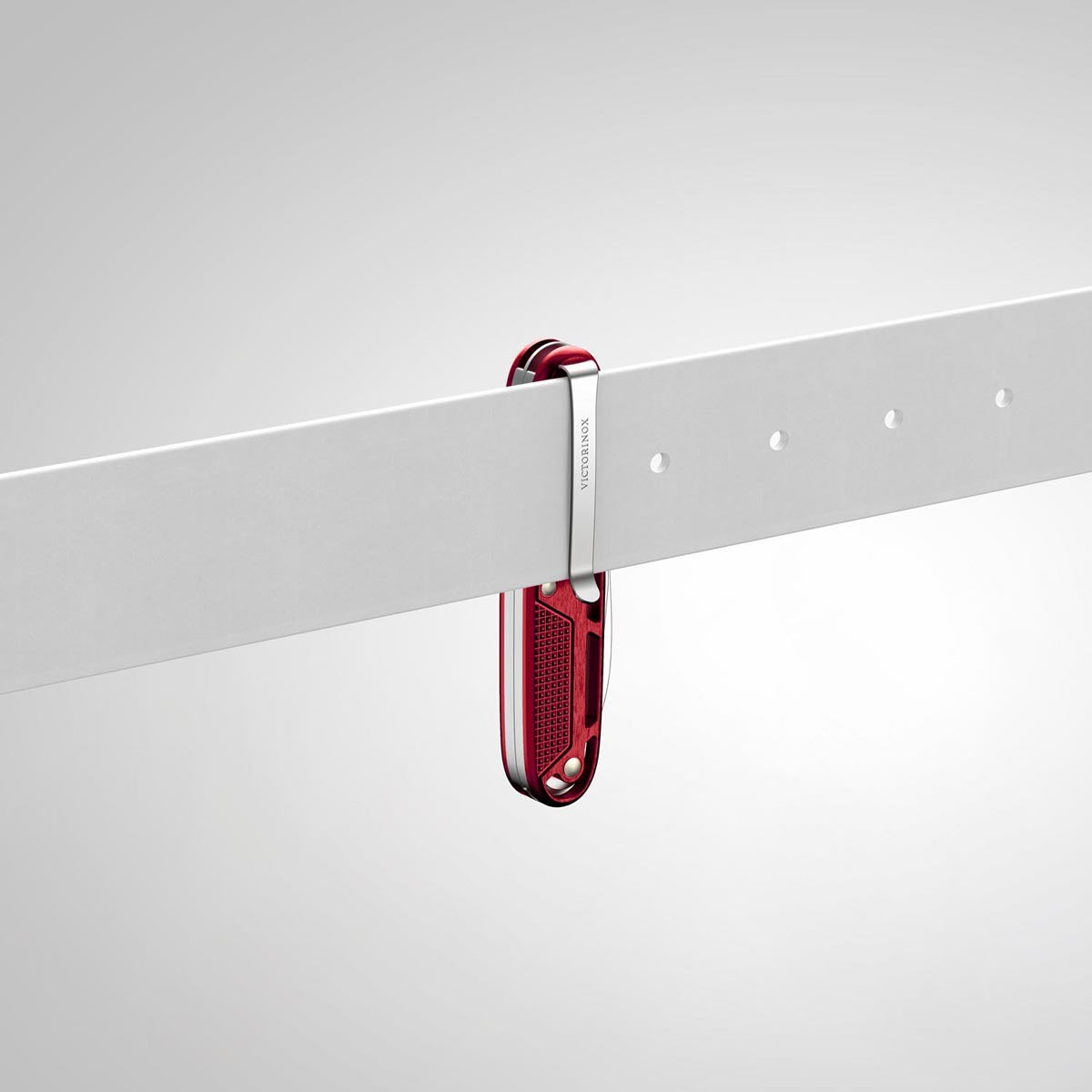 Victorinox Synergy Alox Swiss Army Kinfe 93 mm 9 Functions Aluminium Scales Red 0.8216.20