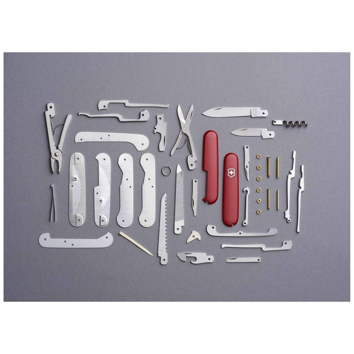 Victorinox Handyman Swiss Army Knife 91 mm 24 Functions Red 1.3773