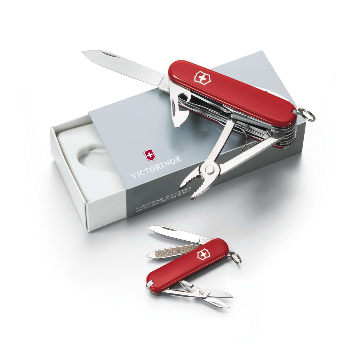 Victorinox Swiss Champ Swiss Army Knife 91 mm 33 Functions Red 1.6795