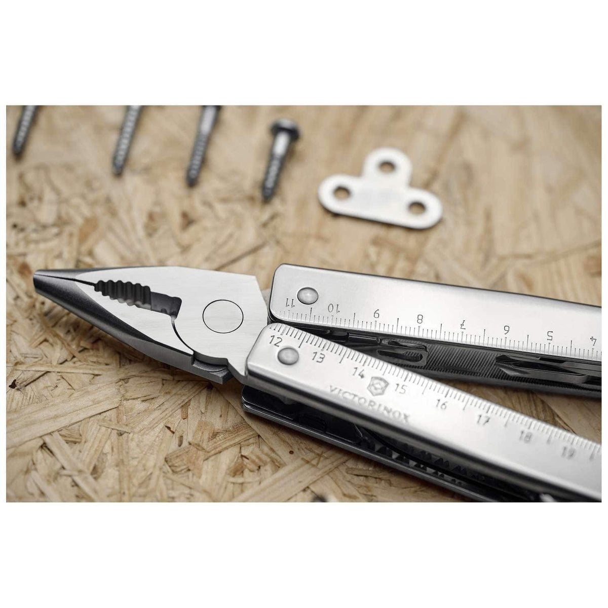 Victorinox Swiss Tool X Plus Ratchet Swiss Army Multitool 115 mm 38 Functions Silver In Belt Pouch 3.0339.N