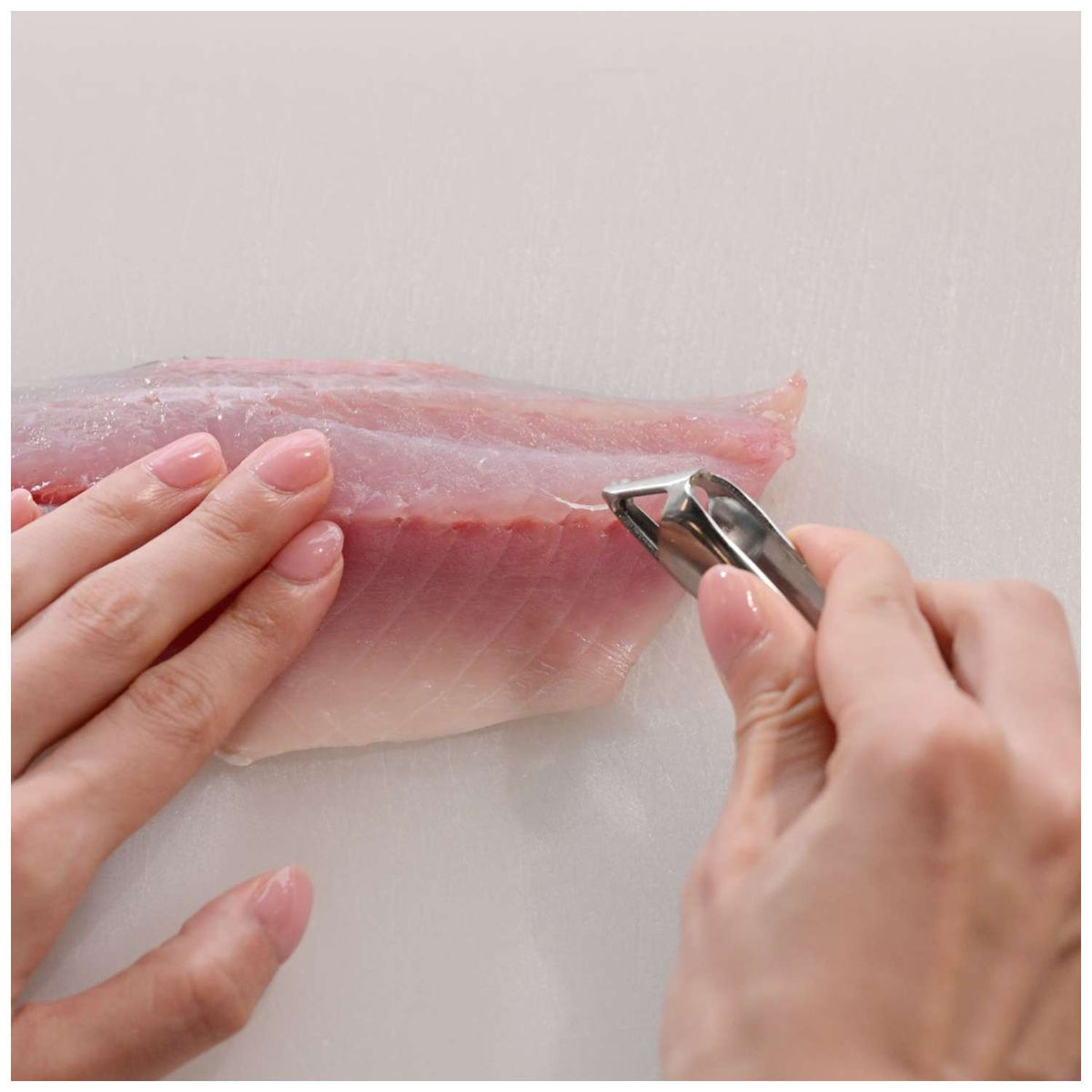 Suwada General Use/Fish Bone Tweezer 10.5 cm